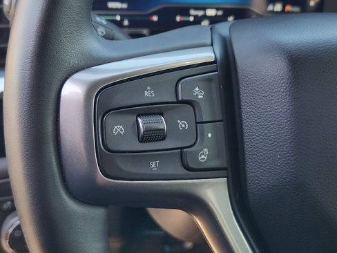 Used 2023 Chevrolet Silverado 1500 LT image 34