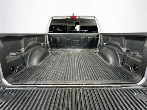 Used 2025 RAM 1500 Laramie w/ Night Edition AWD/4WD image 33