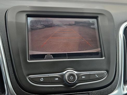 Used 2023 Chevrolet Equinox LT FWD image 24