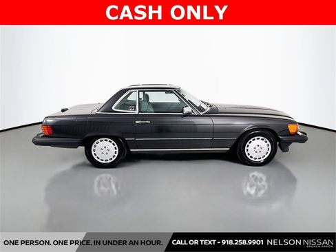 Used 1988 Mercedes-Benz 560 SL image 4