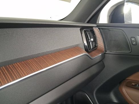 Certified 2023 Volvo XC60 B5 Plus w/ Climate Package AWD/4WD image 26