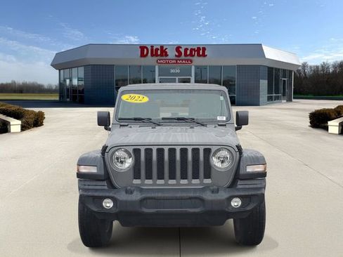 Used 2022 Jeep Wrangler Unlimited Sport AWD/4WD image 2