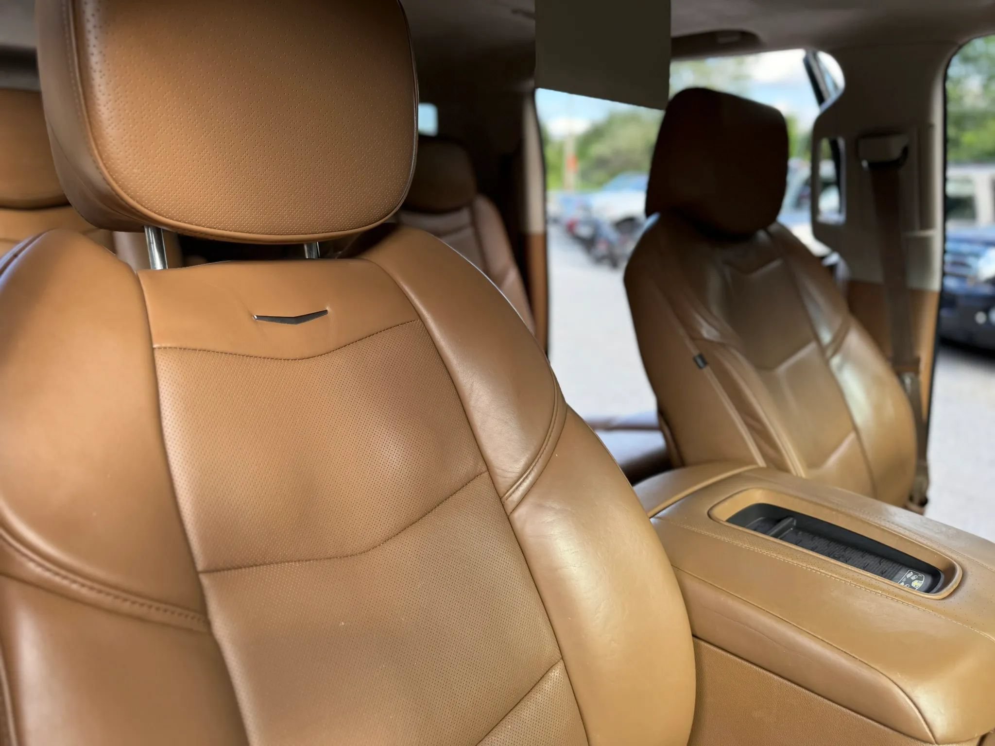 Used 2015 Cadillac Escalade ESV Platinum AWD/4WD image 24