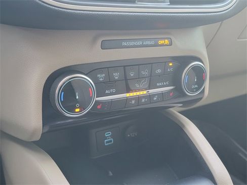 Used 2022 Ford Escape SEL w/ Technology Package image 25