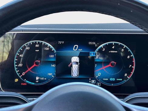 Used 2021 Mercedes-Benz GLS 450 4MATIC image 28