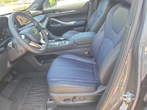 Used 2026 INFINITI QX60 Sport AWD/4WD image 5