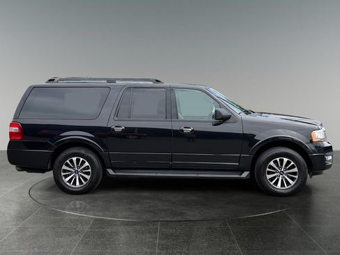 Used 2015 Ford Expedition EL XLT w/ Equipment Group 202A AWD/4WD image 10
