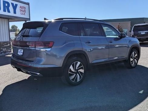 Used 2024 Volkswagen Atlas SE image 10