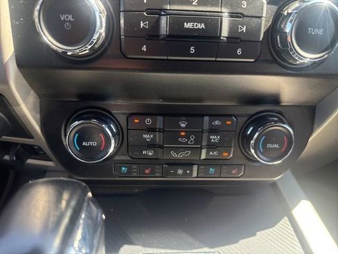 Used 2019 Ford F150 Lariat AWD/4WD image 18