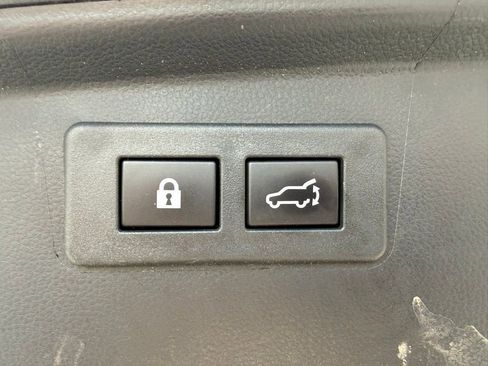 Certified 2023 Subaru Outback Touring XT AWD/4WD image 31