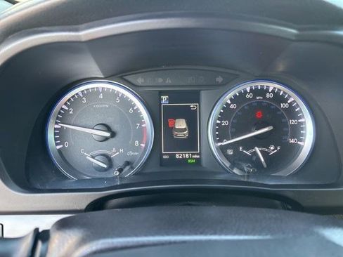 Used 2018 Toyota Highlander XLE image 15