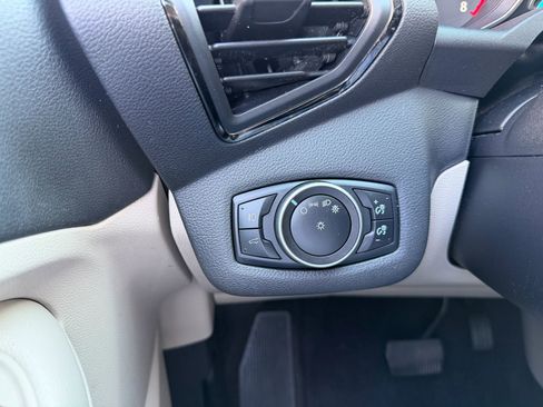 Used 2017 Ford Escape Titanium image 19