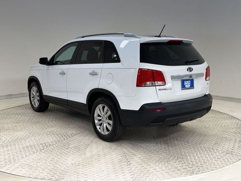 Used 2011 Kia Sorento EX FWD image 3