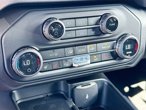 New 2026 Ford Bronco Outer Banks AWD/4WD image 11