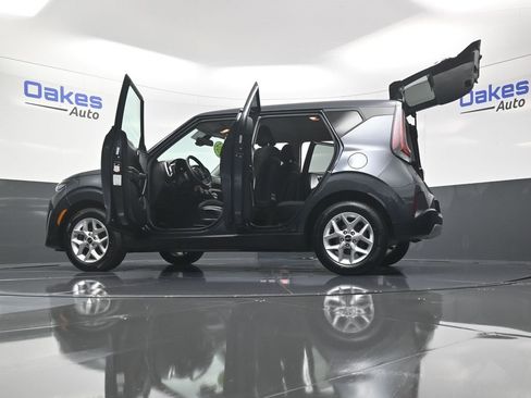 Certified 2024 Kia Soul LX w/ Option Group 015 image 58