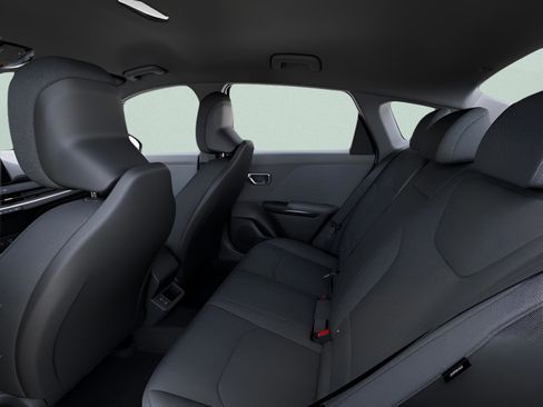 New 2026 Kia K4 LXS image 18