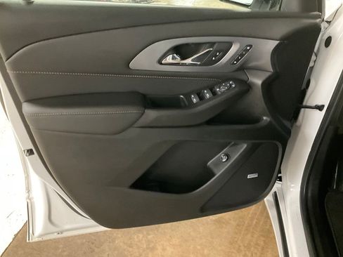 Certified 2021 Chevrolet Traverse Premier image 11