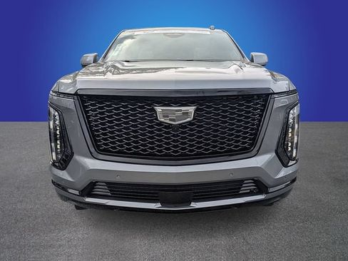 Used 2026 Cadillac Escalade Platinum Sport w/ LPO, ONYX Package AWD/4WD image 8