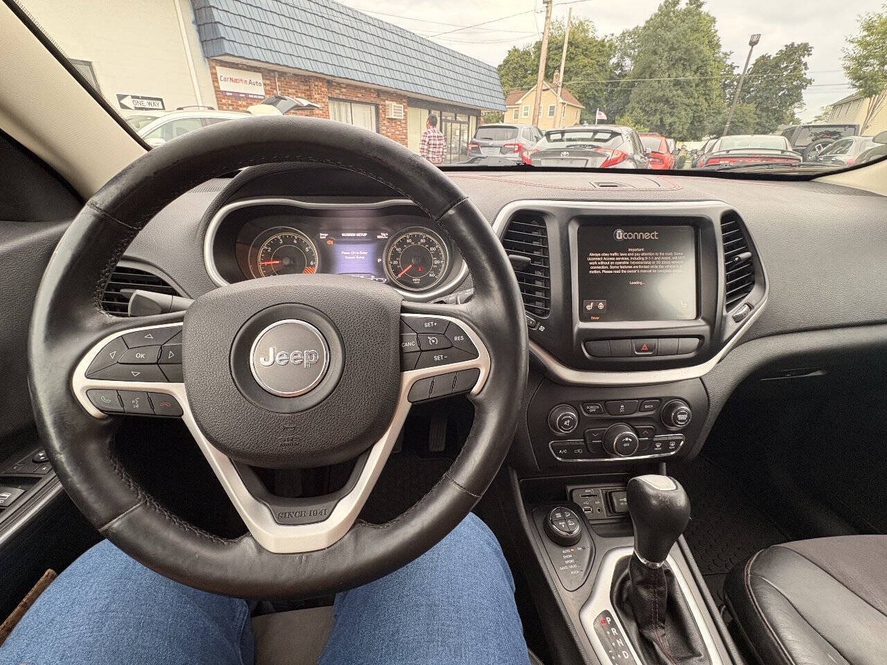 Used 2014 Jeep Cherokee Trailhawk w/ Cold Weather Group AWD/4WD image 25