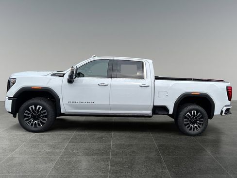 New 2025 GMC Sierra 2500 Denali Ultimate w/ Max Trailering Package image 4