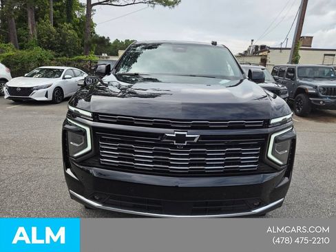Used 2026 Chevrolet Suburban High Country w/ Sun And Tow Package AWD/4WD image 2