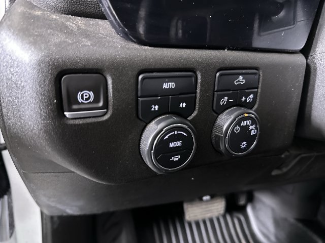 Used 2023 Chevrolet Silverado 1500 LT AWD/4WD image 18