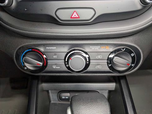 Certified 2023 Kia Soul LX image 29