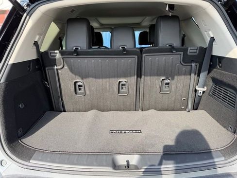 New 2026 Nissan Pathfinder Platinum image 41