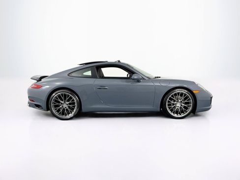 Used 2017 Porsche 911 Carrera RWD image 4