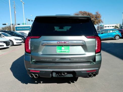 Used 2023 GMC Yukon XL Denali image 7