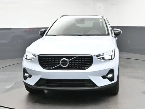 New 2026 Volvo XC40 B5 Plus w/ Protection Package Premier AWD/4WD image 3