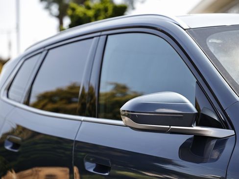 New 2026 BMW X3 xDrive30 w/ Convenience Package image 2