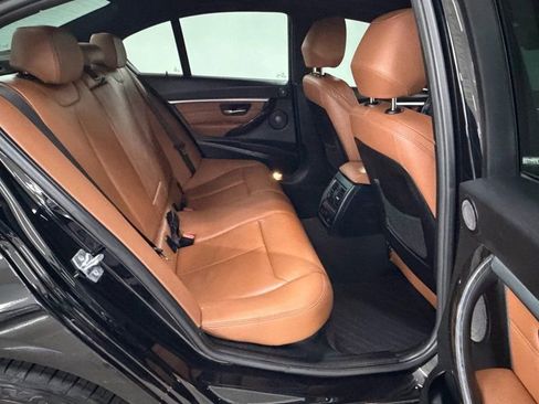 Used 2017 BMW 330i xDrive Sedan image 16