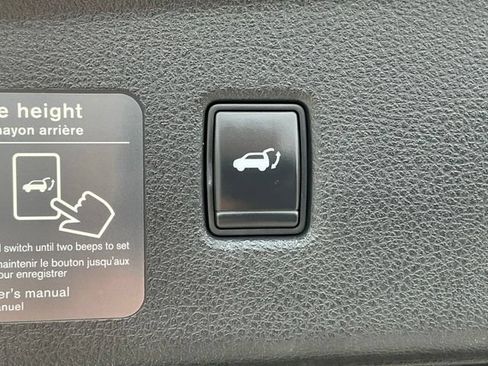 Used 2019 INFINITI QX50 Luxe w/ Navigation Package FWD image 19