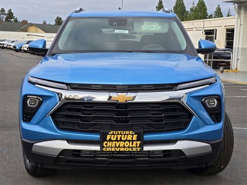 New 2026 Chevrolet TrailBlazer LT w/ Driver Confidence Package image 2