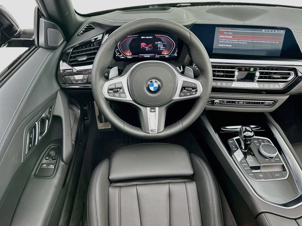 Used 2025 BMW Z4 M40i w/ Premium Package RWD image 18
