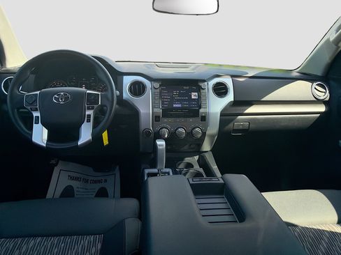 Used 2021 Toyota Tundra SR5 w/ SR5 Upgrade Package AWD/4WD image 21