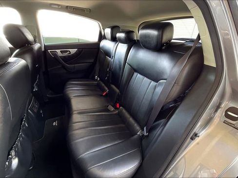 Used 2014 INFINITI QX70 2WD image 31