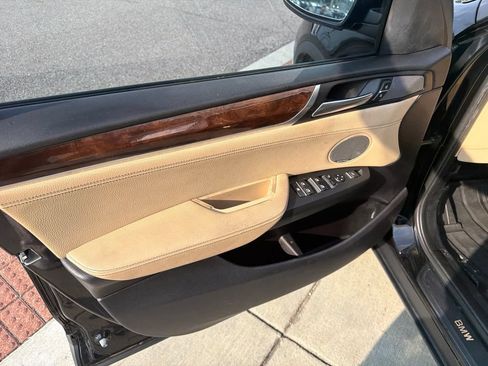 Used 2017 BMW X3 sDrive28i RWD image 13