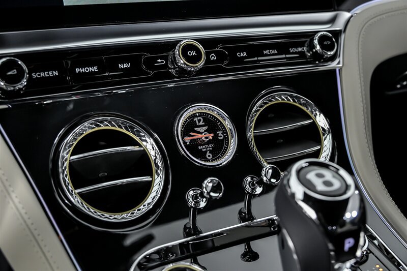 Used 2021 Bentley Continental GT AWD/4WD image 32