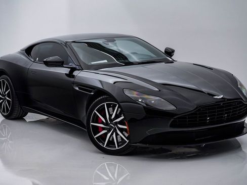 Used 2018 Aston Martin DB11 V8 image 3