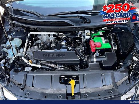 Used 2024 Nissan Rogue S FWD image 9