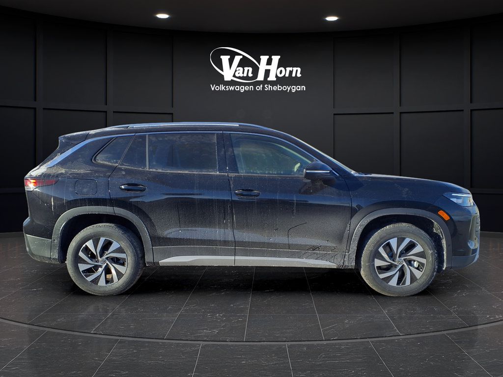 New 2026 Volkswagen Tiguan S AWD/4WD image 2
