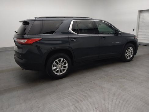 Used 2020 Chevrolet Traverse LT FWD image 10