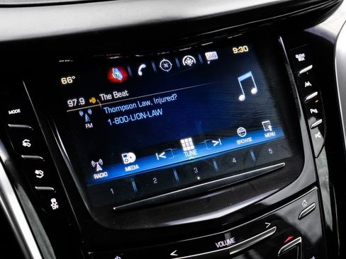 Used 2020 Cadillac Escalade ESV Platinum image 30