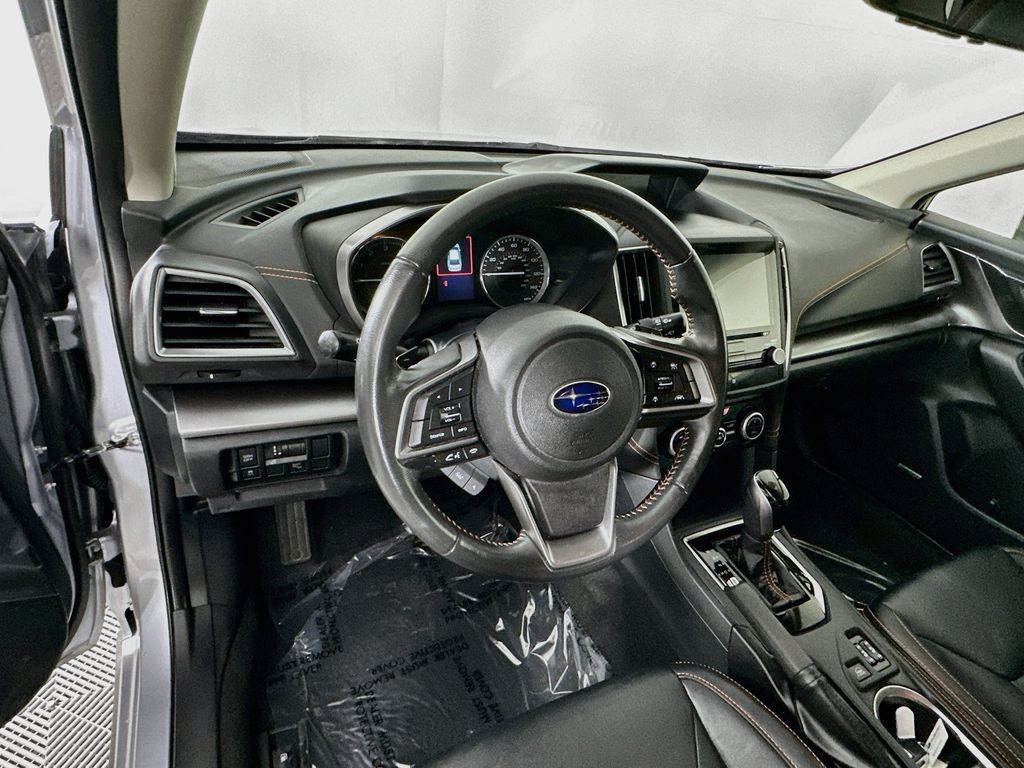 Used 2019 Subaru Crosstrek 2.0i Limited w/ Moonroof Package w/Navigation AWD/4WD image 16
