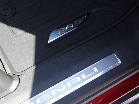 New 2025 GMC Yukon XL Denali w/ Sun & Power Step Package image 32