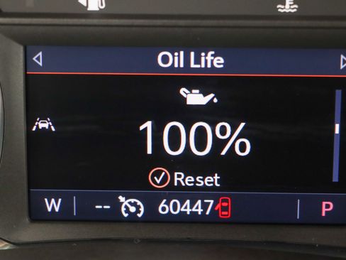 Used 2023 GMC Terrain AT4 image 16