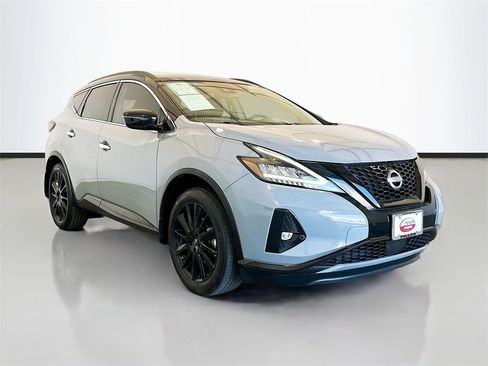 Used 2023 Nissan Murano SV w/ SV Midnight Edition Package image 3
