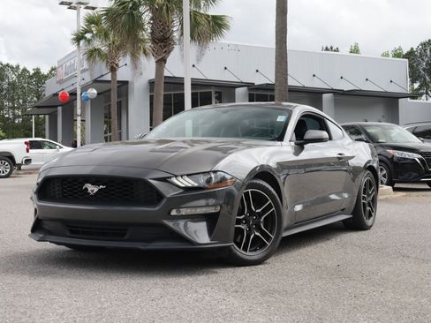 Used 2020 Ford Mustang Premium image 1